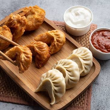Momos